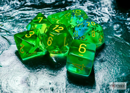 CHESSEX: GEMINI POLYHEDRAL TRANSLUCENT GREEN-TEAL/YELLOW 7-DIE SET